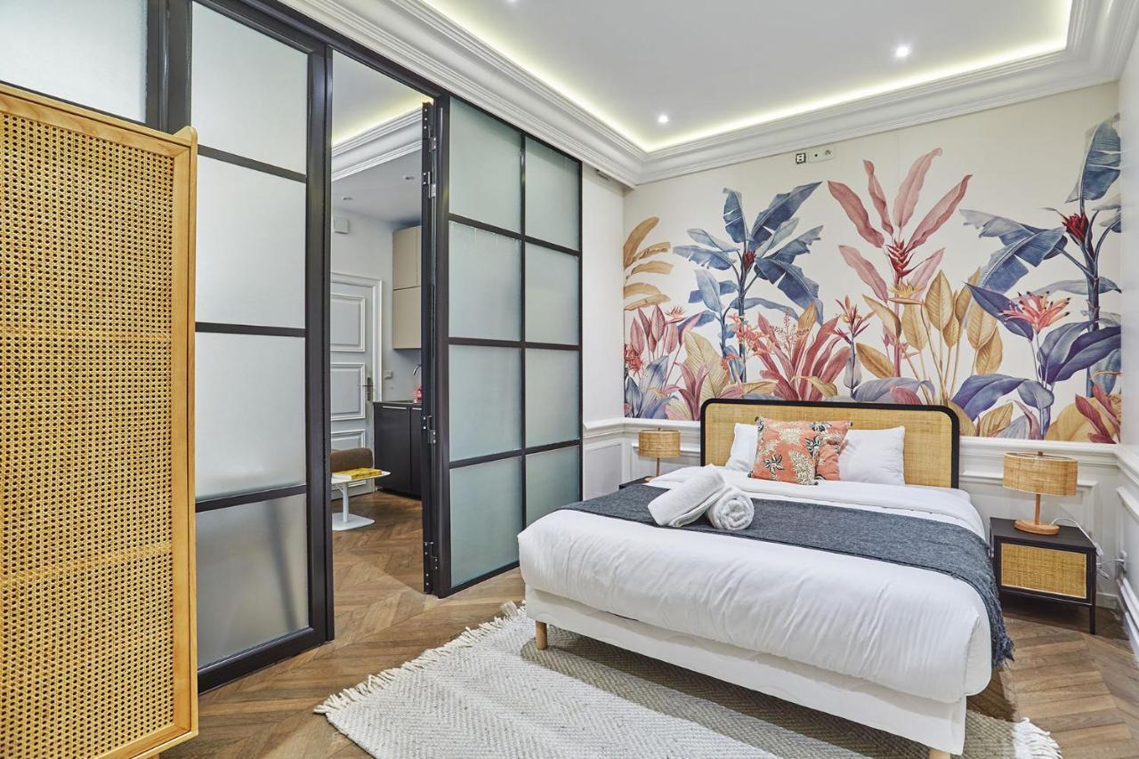 Apartment Louvre Museum By Studio Prestige Париж Екстериор снимка
