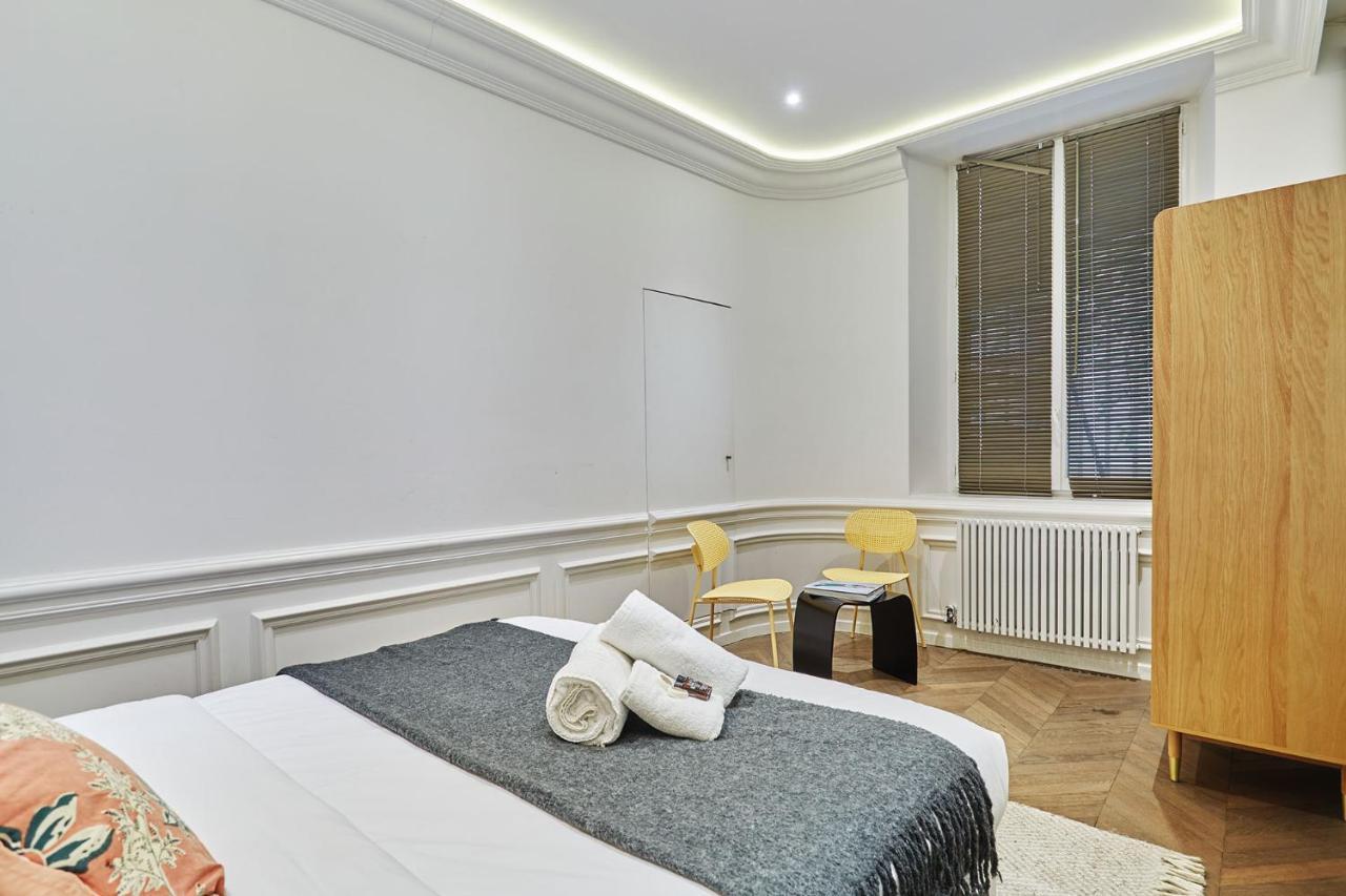 Apartment Louvre Museum By Studio Prestige Париж Екстериор снимка