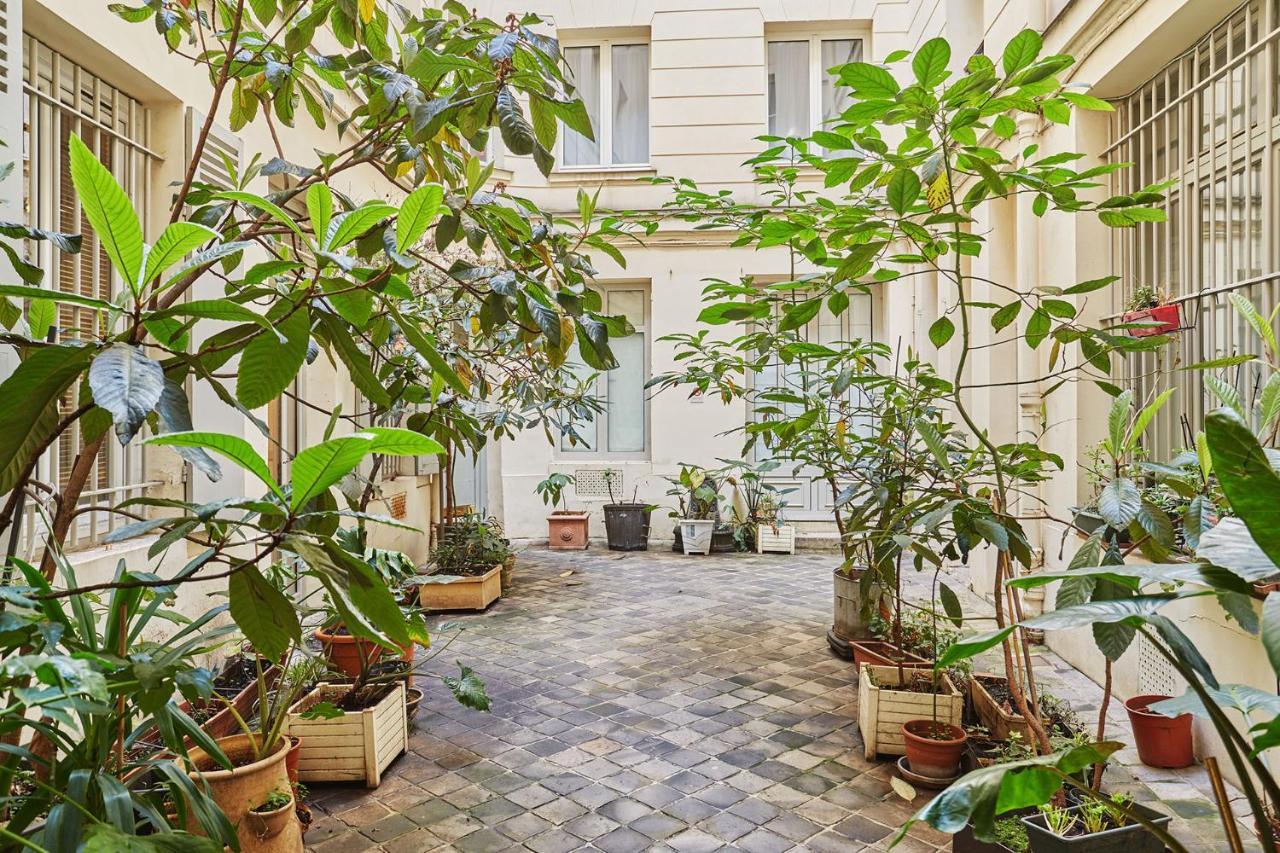 Apartment Louvre Museum By Studio Prestige Париж Екстериор снимка